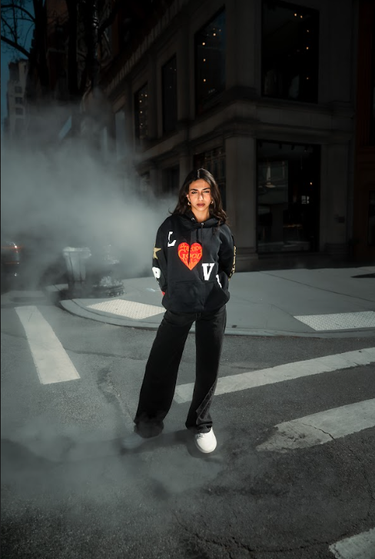 EXCLUSIVE: Love Hoodie Black